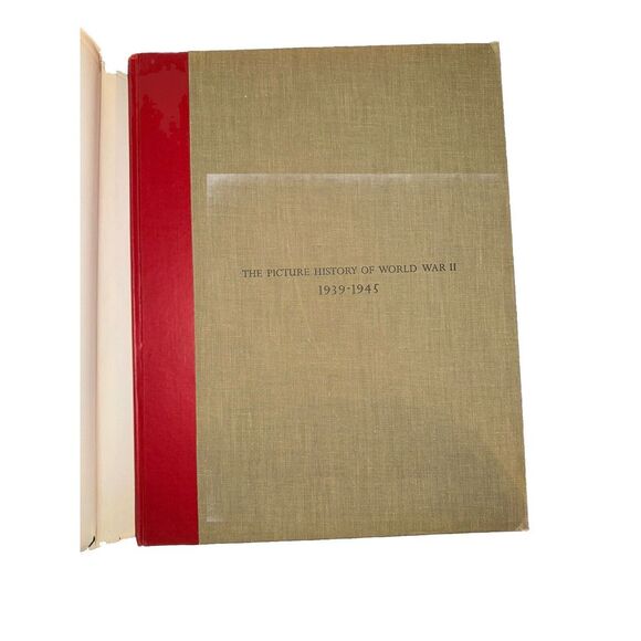 Collier's The Picture History of World War II 1939-1945 Grosset & Dunlap 1946 - Picture 6 of 7